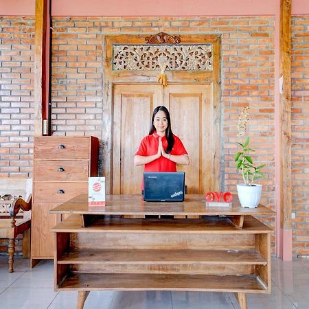 Super Oyo Collection O 90265 Cempoko Mulyo Homestay Syariah Tugu Екстер'єр фото
