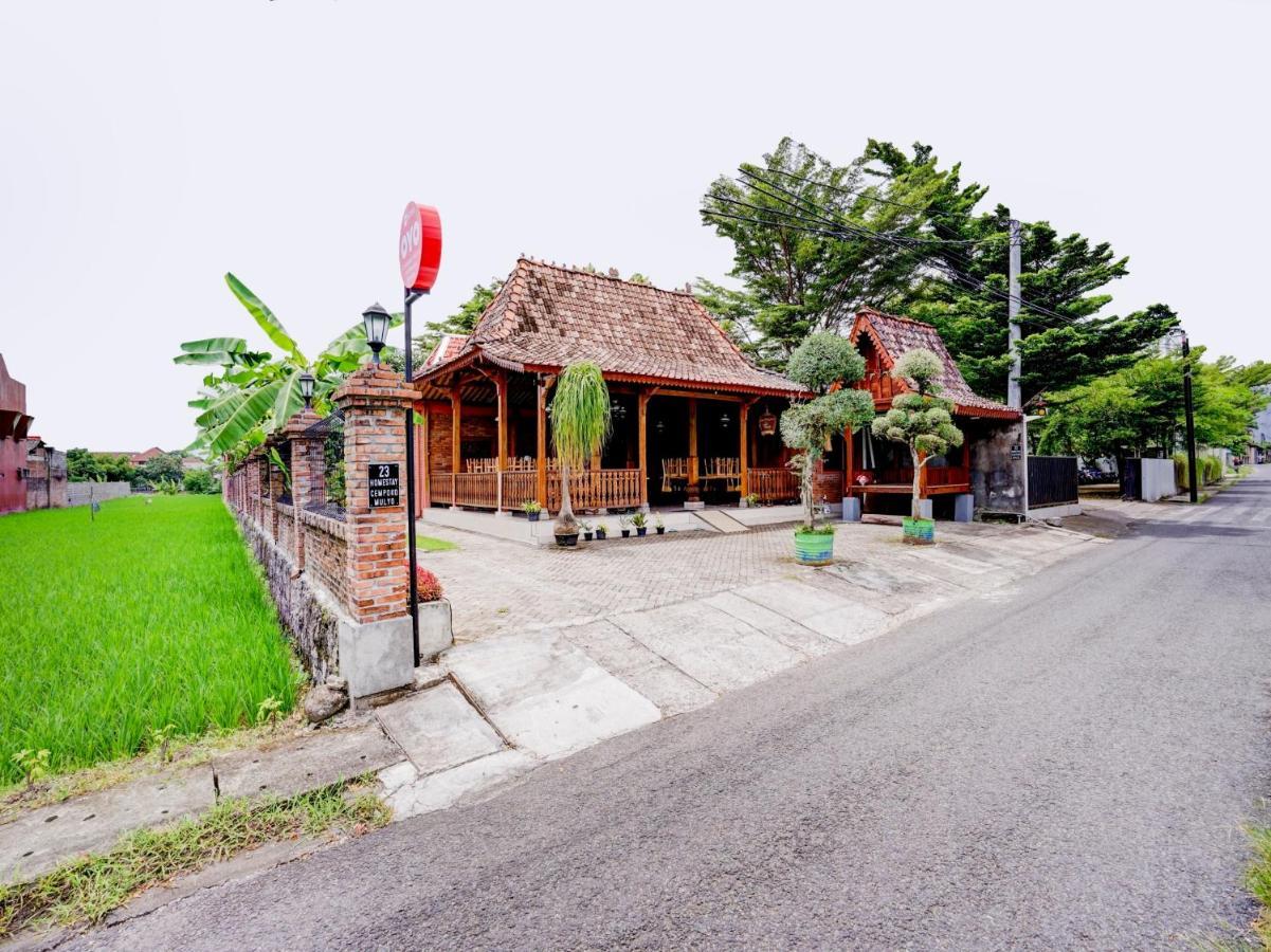 Super Oyo Collection O 90265 Cempoko Mulyo Homestay Syariah Tugu Екстер'єр фото